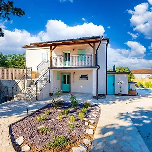  Ferienhaus Paesana Heritage House Kroatien